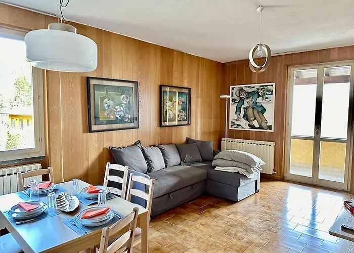 Апартаменты Panoramica Su E Montagna Near Bellagio *